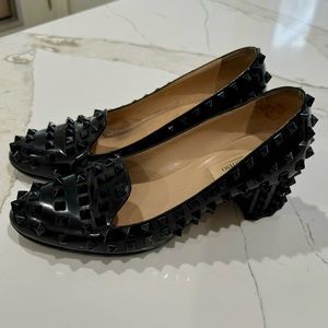 Valentino Rockstud Black Loafer Block Heels EUC Size 8 Retail $1595